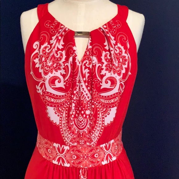 Dress - Picture 2 of 5